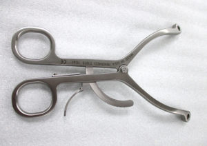 medical device retinoid retractor upgrade using custom springs 
